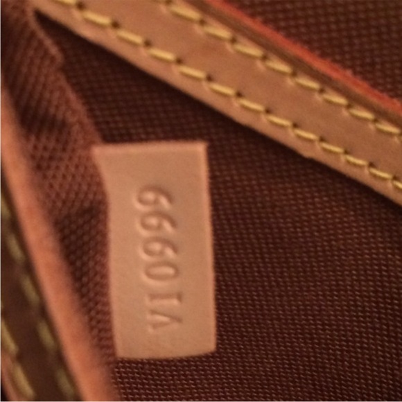 Louis Vuitton Alma PM - Picture 3 of 6